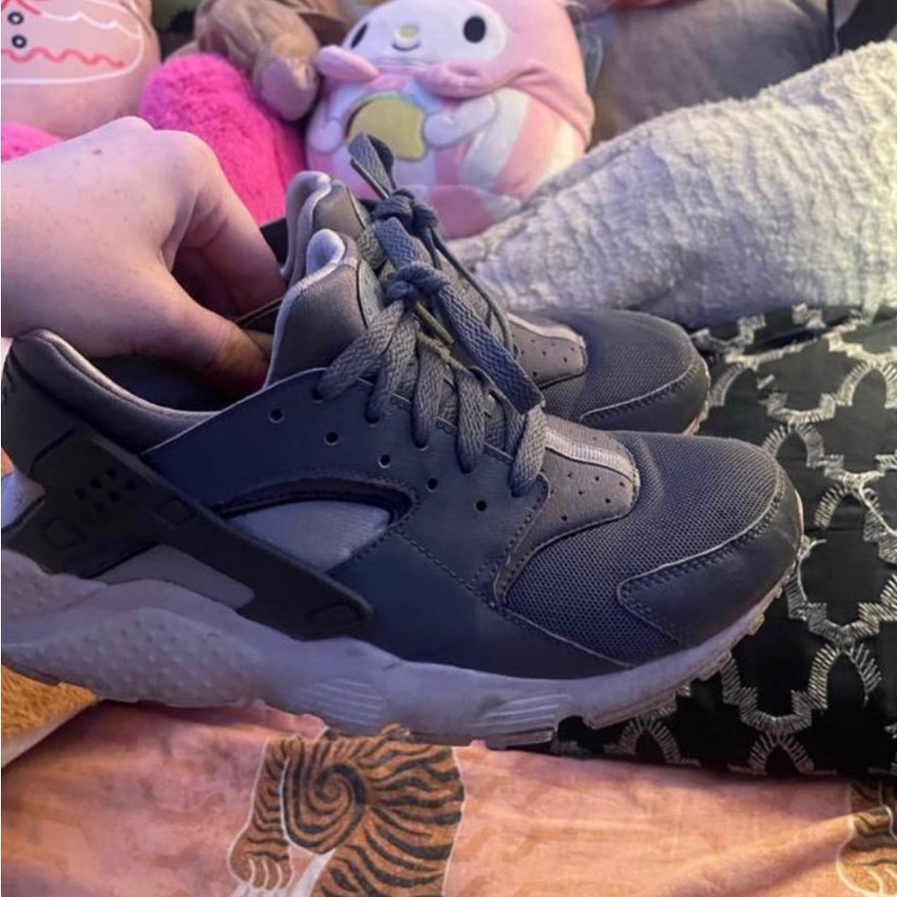 Nike Huarache Womens size 6.5